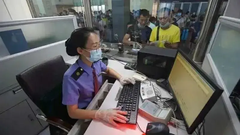 我是大一小萌新，學(xué)生票到底怎么買？