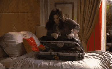 運(yùn)禮物真苦啊.gif